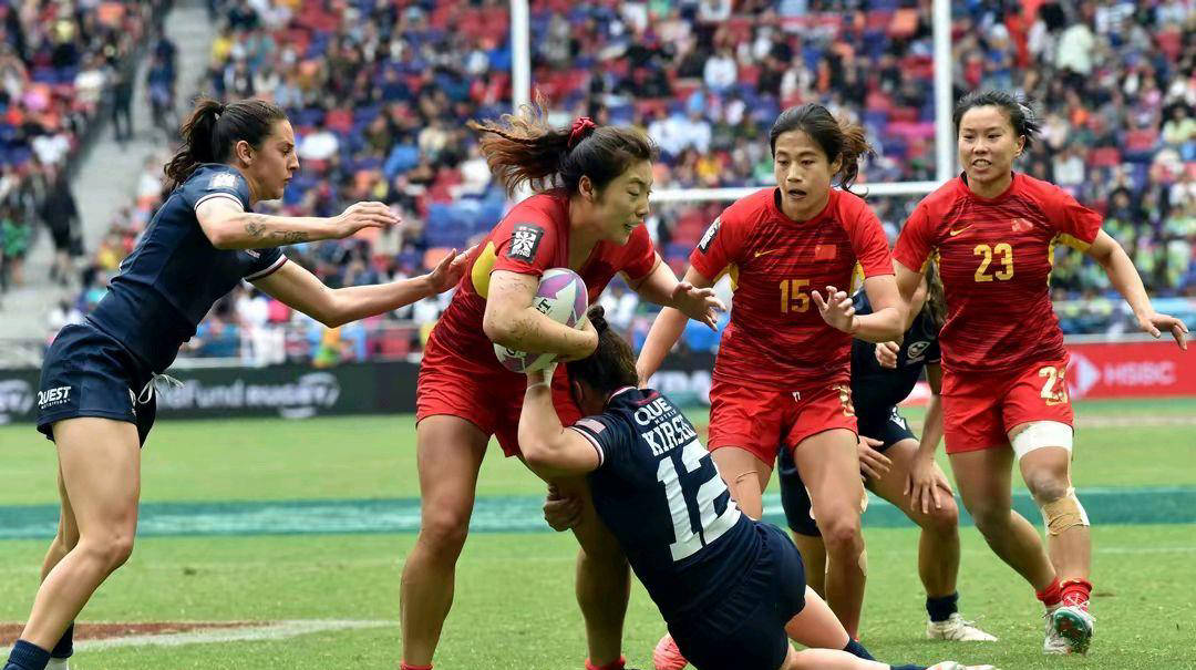 乐竞体育平台中国女子橄榄球队在香港国际七人赛中虽败犹荣拼搏精神备受称赞(图2)